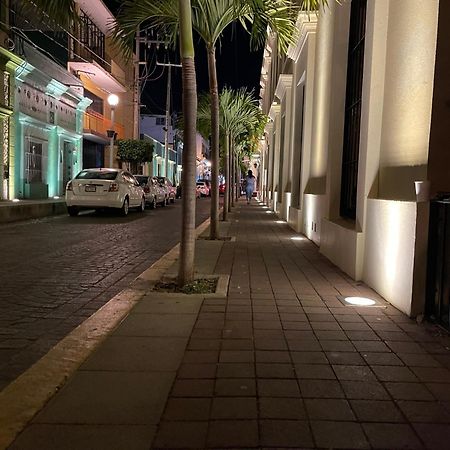 New & Modern, 5 Star Area, Walk 2 Beach, Pool, Views, King Bed ماساتلان المظهر الخارجي الصورة